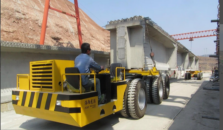 龍派運(yùn)梁車(chē)